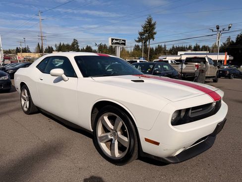 Used 2014 Dodge Challenger Rallye Redline image 3
