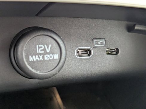 Certified 2026 Volvo XC40 B5 Plus w/ Protection Package Premier AWD/4WD image 23