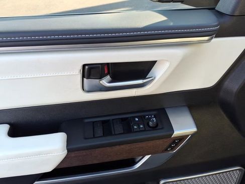 Used 2023 Toyota Sequoia Capstone image 14