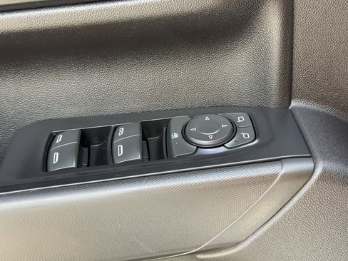 Used 2020 Chevrolet Silverado 1500 Custom w/ Custom Max Trailering Package AWD/4WD image 23