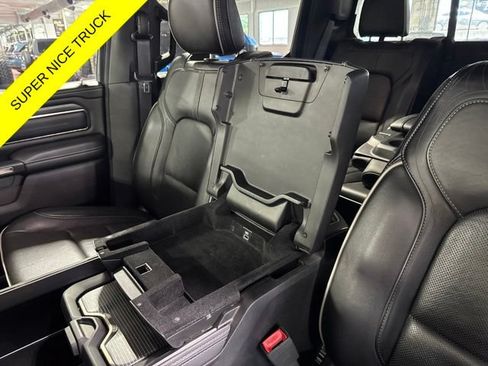 Used 2020 RAM 1500 Limited w/ Black Appearance Package AWD/4WD image 27