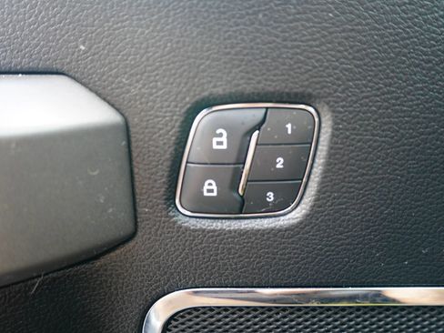 Used 2015 Ford F150 Platinum w/ Equipment Group 701A Luxury image 39