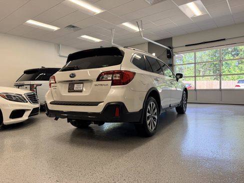 Used 2018 Subaru Outback 2.5i Touring w/ Protection Package #1 AWD/4WD image 9