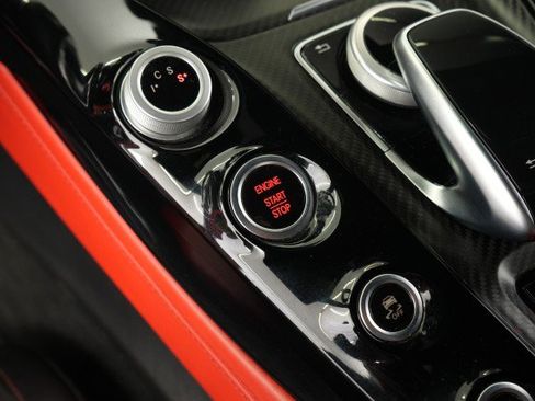 Used 2018 Mercedes-Benz AMG GT Roadster image 57