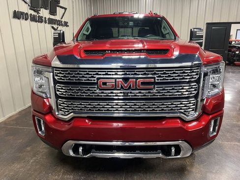 Used 2022 GMC Sierra 3500 Denali image 2