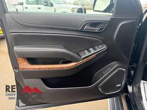 Used 2020 Chevrolet Suburban Premier w/ Premier Plus Edition image 11