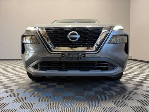 Used 2023 Nissan Rogue S AWD/4WD image 3
