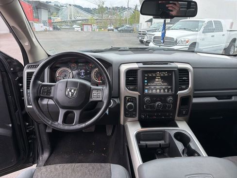 Used 2017 RAM 1500 Big Horn image 10