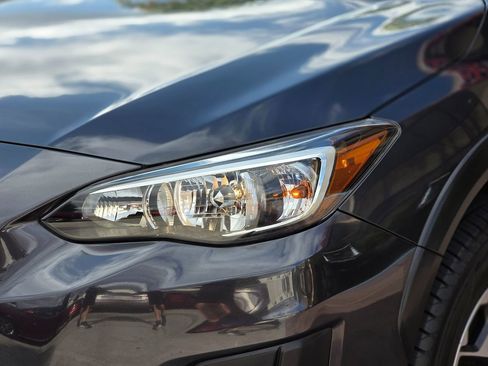 Used 2019 Subaru Crosstrek 2.0i Premium w/ Eyesight System image 8