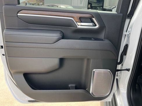 New 2026 Chevrolet Silverado 2500 High Country w/ Technology Package image 19