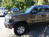 Used 2012 Toyota Tacoma 4x4 Access Cab V6 image 2