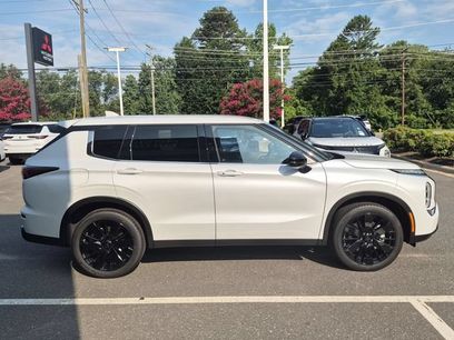 New 2026 Mitsubishi Outlander LE
