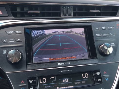 Used 2013 Toyota Avalon Limited image 20