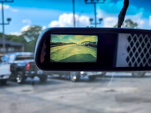 Certified 2018 Chevrolet Express 2500 w/ Driver Convenience Package image 12