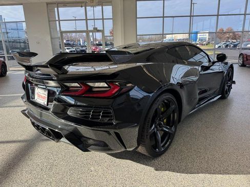 Used 2023 Chevrolet Corvette Z06 w/ Engine Appearance Package image 3