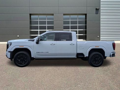 New 2026 GMC Sierra 3500 Denali Ultimate w/ LPO, Black Badging Package AWD/4WD image 9