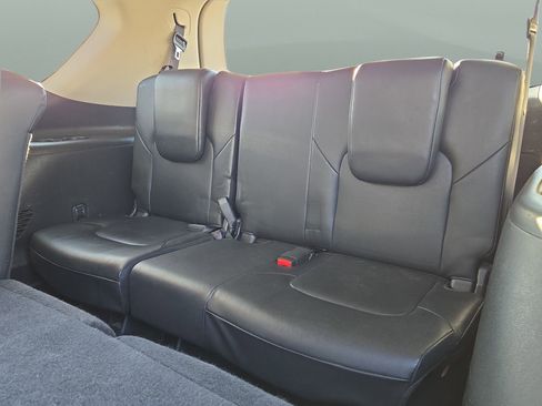 Used 2024 Nissan Armada SL image 38