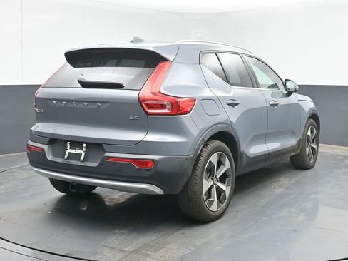 Used 2023 Volvo XC40 B4 Ultimate FWD image 14