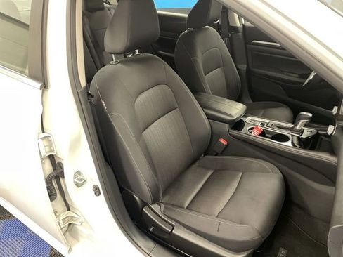Used 2023 Nissan Altima 2.5 SV AWD/4WD image 24