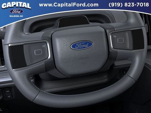 New 2025 Ford Expedition Active image 12