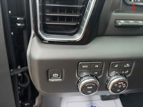 New 2026 GMC Sierra 1500 Denali Ultimate w/ LPO, Black Badging Package AWD/4WD image 19