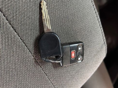 Used 2010 Ford F150 STX image 72