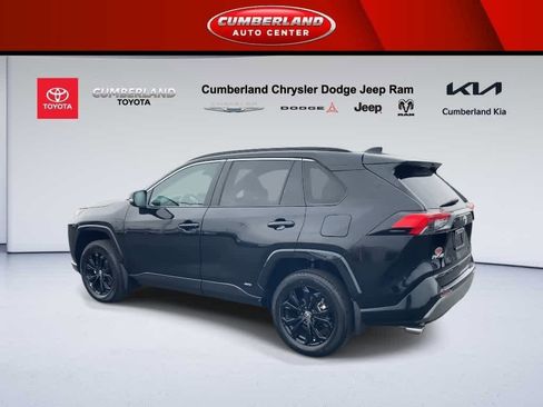 Used 2023 Toyota RAV4 SE w/ SE Grade Weather Package image 5