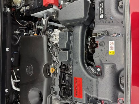 Used 2022 Toyota RAV4 XLE Premium image 30