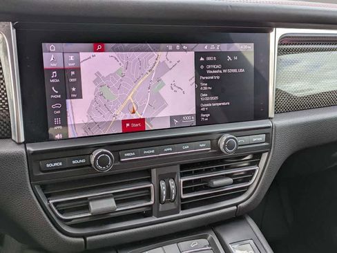 Used 2021 Porsche Macan GTS AWD/4WD image 29