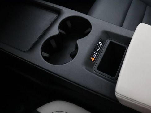 Used 2025 Honda Prologue Touring image 23