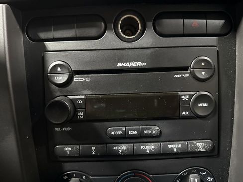 Used 2006 Ford Mustang Convertible image 14