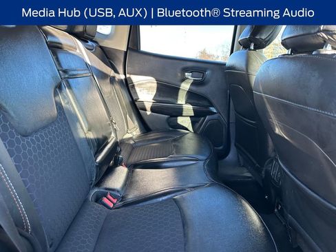 Used 2019 Jeep Compass Latitude image 14