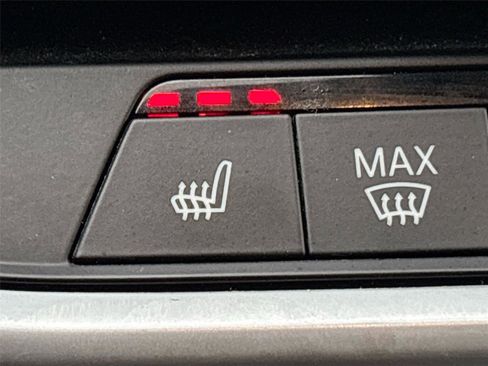 Used 2023 BMW X6 xDrive40i image 22