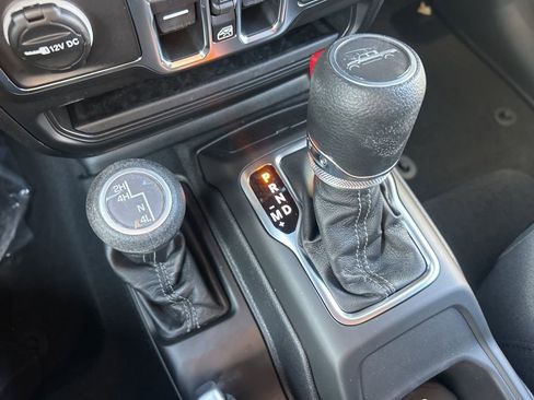 New 2026 Jeep Gladiator Sport image 25