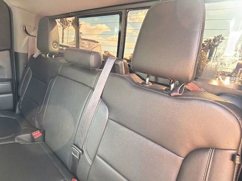 Used 2019 Chevrolet Silverado 1500 LT w/ Texas Edition AWD/4WD image 31