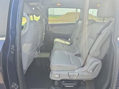Used 2023 Honda Odyssey Touring image 9