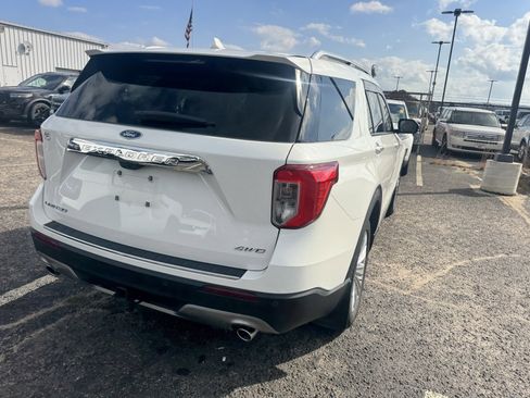 Used 2023 Ford Explorer Limited w/ Equipment Group 301A image 7