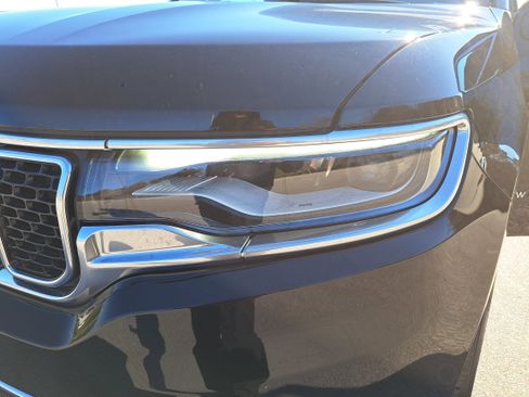 Used 2022 Jeep Wagoneer Series II image 30