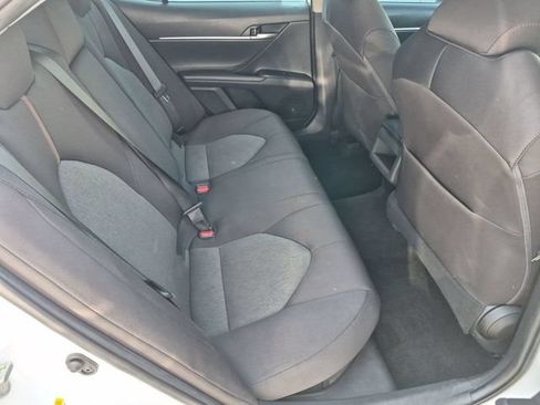 Used 2019 Toyota Camry LE FWD image 29