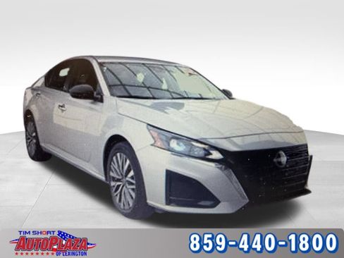 Used 2024 Nissan Altima 2.5 SV AWD/4WD image 4