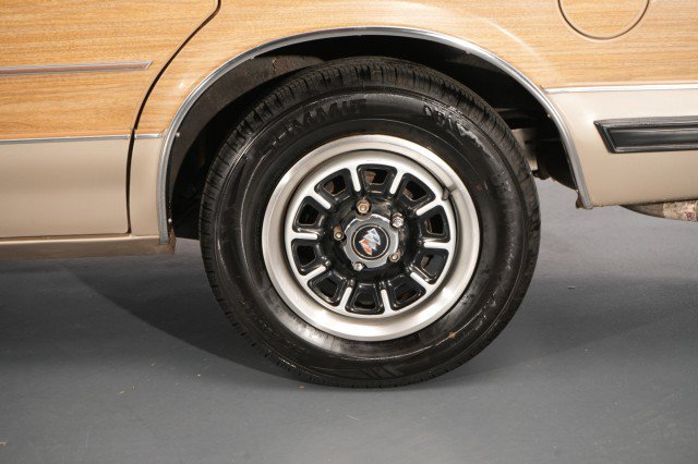 Used 1994 Buick Century Special FWD image 42