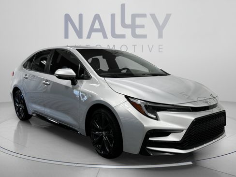 Used 2023 Toyota Corolla SE FWD image 7