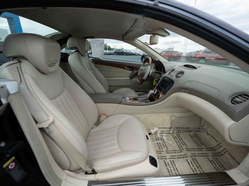 Used 2009 Mercedes-Benz SL 550 V8 image 22
