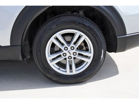 Used 2020 Ford Explorer XLT AWD/4WD image 31