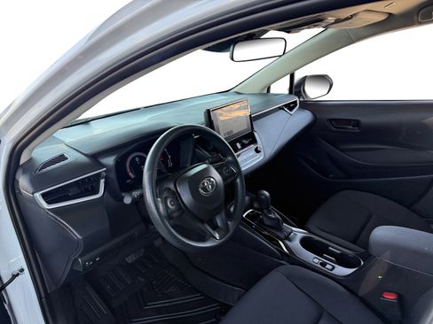 Used 2026 Toyota Corolla LE FWD image 9