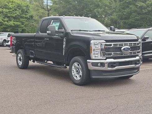 New 2026 Ford F350 XLT w/ FX4 Off-Road Package AWD/4WD image 4