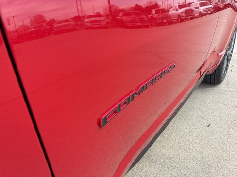 Used 2024 Jeep Compass Limited image 14