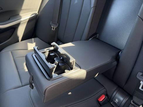 Certified 2025 BMW 330i Sedan RWD image 32