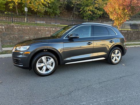Used 2019 Audi Q5 2.0T Premium Plus image 3