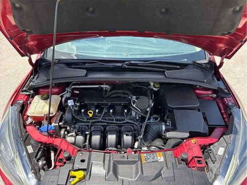 Used 2015 Ford Focus SE w/ Equipment Group 201A FWD image 38